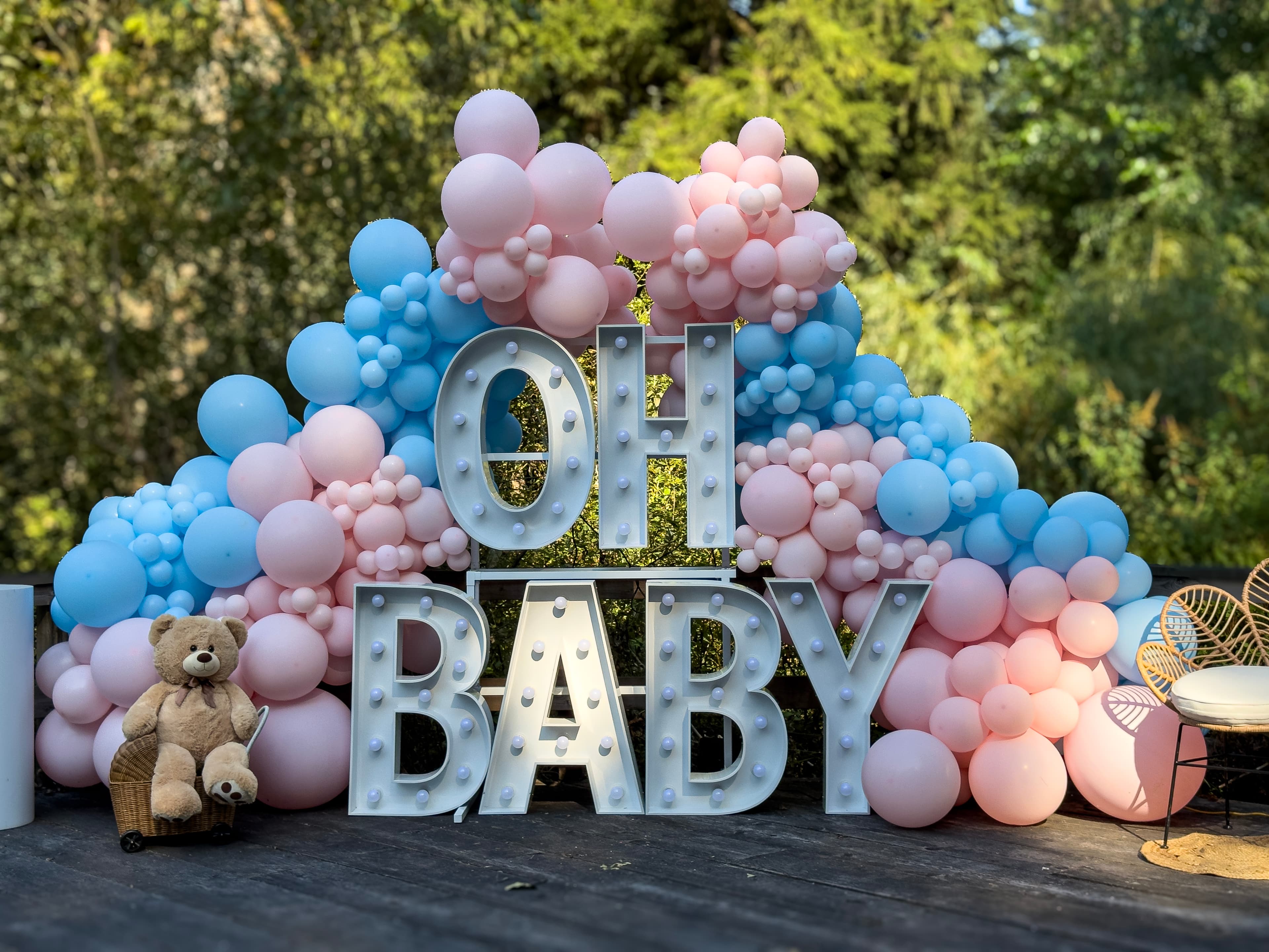 Light-up marquee numbers at a Big Little Creations event